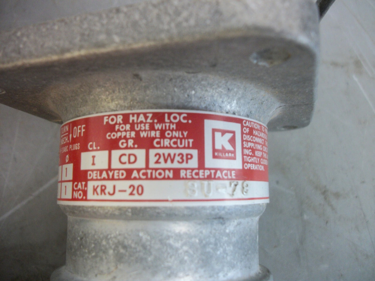 KILLARK PIN & SLEEVE RECEPTACLE KRJ-20 SU-78 20AMP 230VOLT 1PH 2W 3POLE NOB