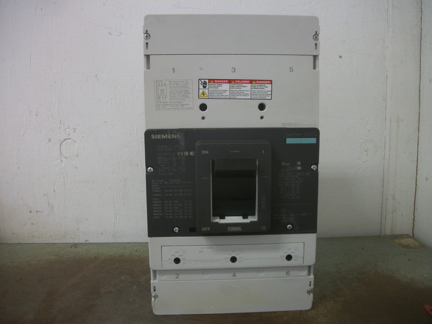 SIEMENS NNG CIRCUIT BREAKER NNX3B100 1000AMP 600VOLT 3POLE