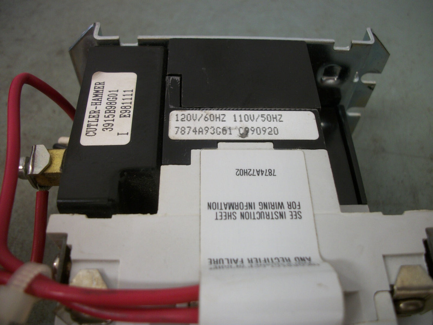 CUTLER-HAMMER 30AMP LATCHING LIGHTING CONTACTOR A202K1CAM 120VCOIL