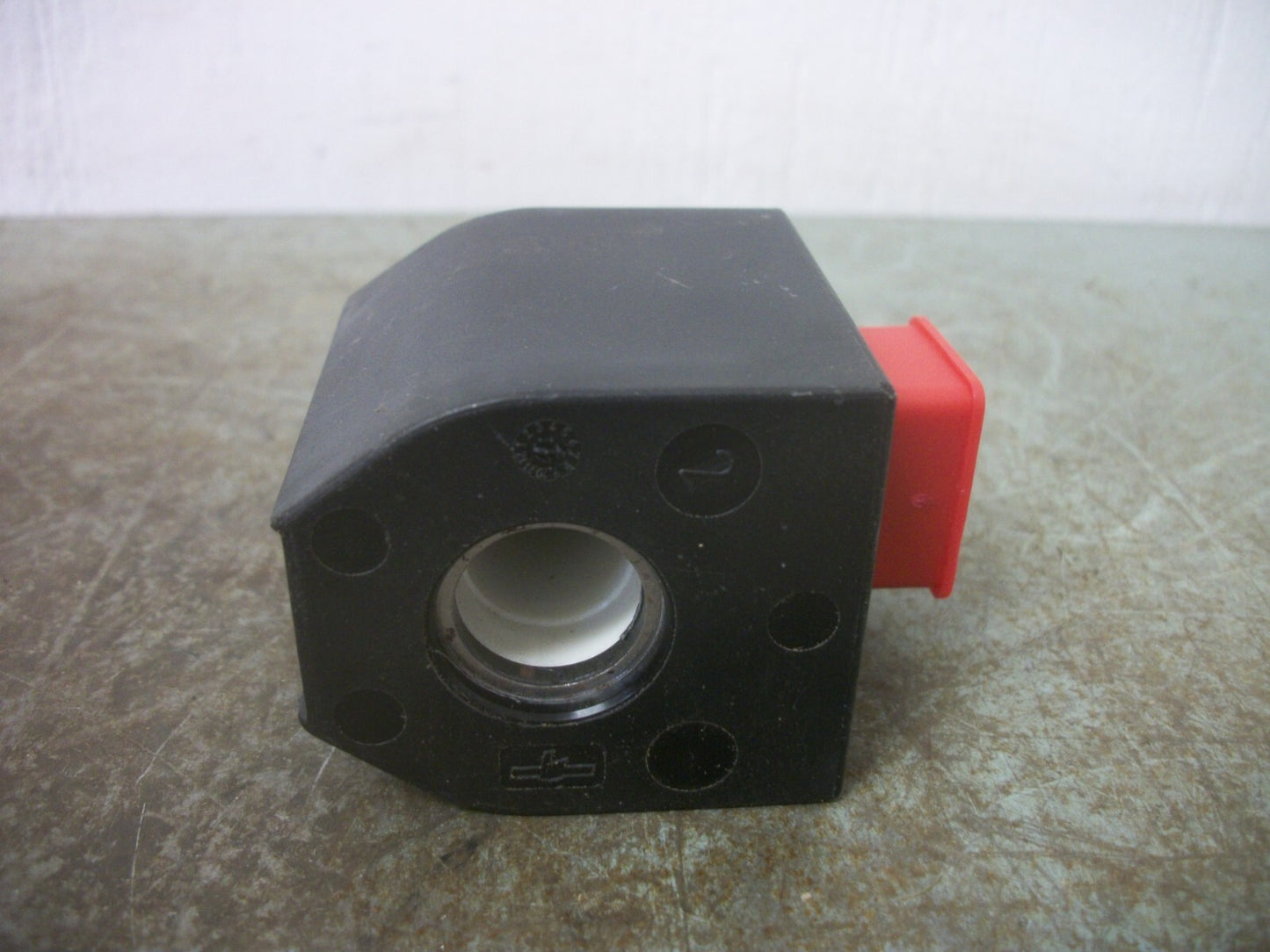 BUSCHJOST SOLENOID VALVE COIL 0000000.9166 24VOLT 6W NOB