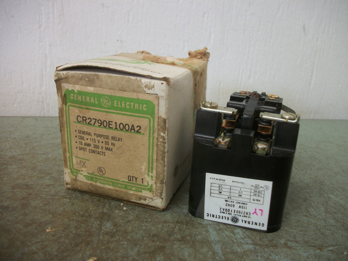GE DPDT GENERAL PURPOSE RELAY CR2790E100A2 115VCOIL 10AMP 300VOLT NIB