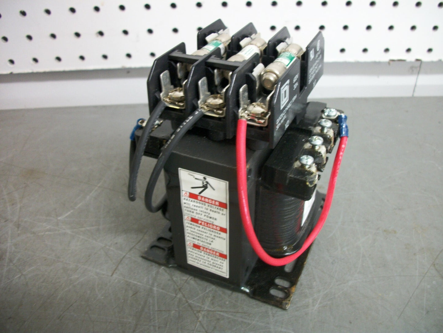SQUARE D 0.15KVA 1PH TRANSFORMER 9070TF150D1 HV 220X480 LV 110/120