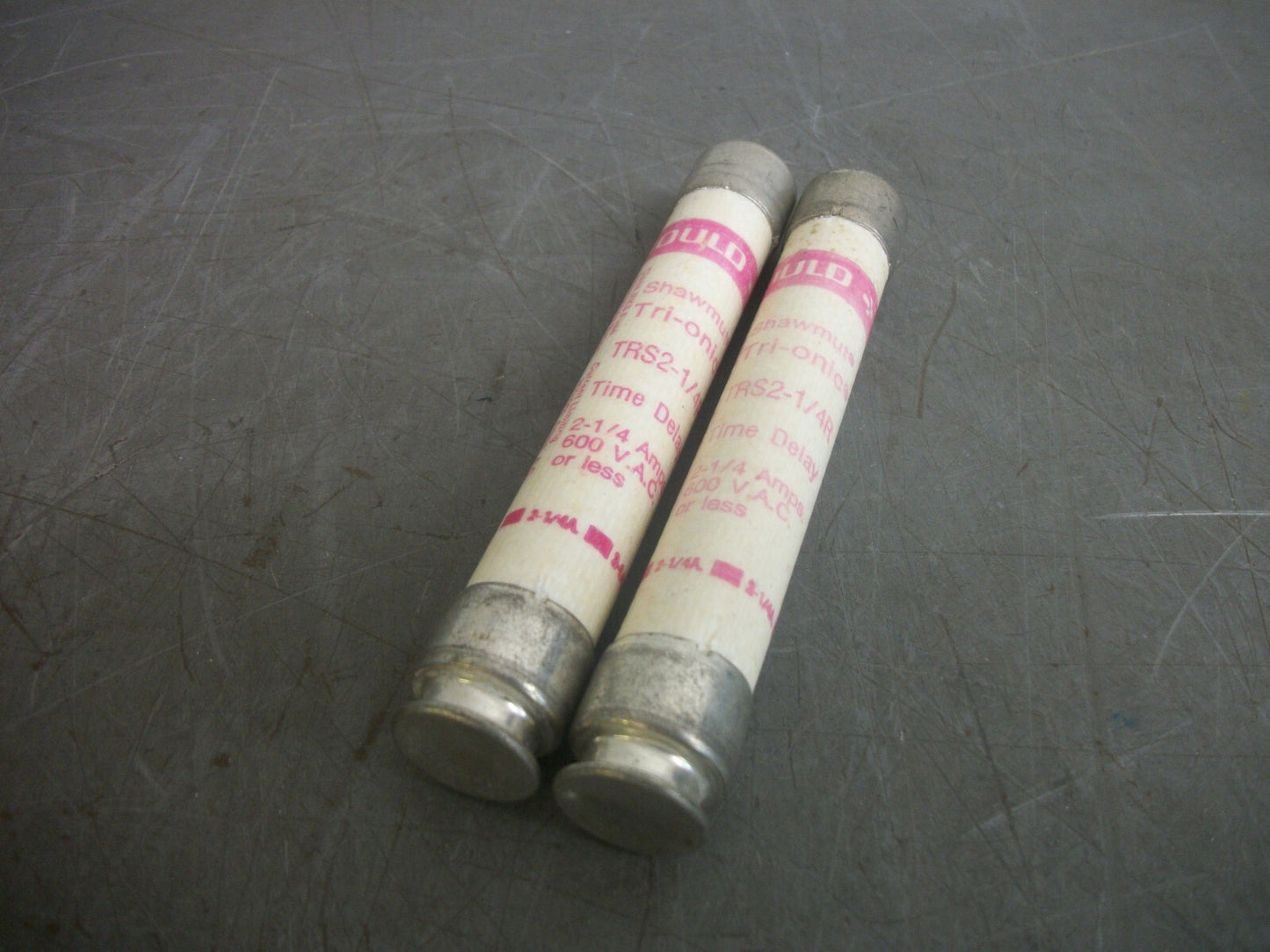 GOULD SHAWMUT LOT OF 2 TRI-ONIC FUSES TRS2-1/4R 2-1/4AMP 600VOLT NIB
