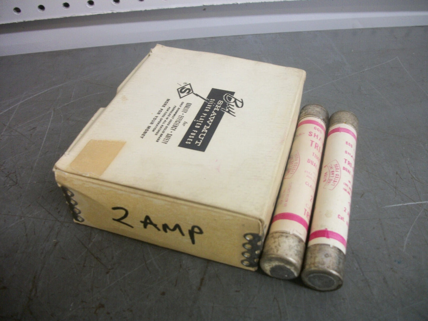 GOULD SHAWMUT BOX OF 2 TRI-ONIC FUSES TRS2 2AMP 600VOLT NIB