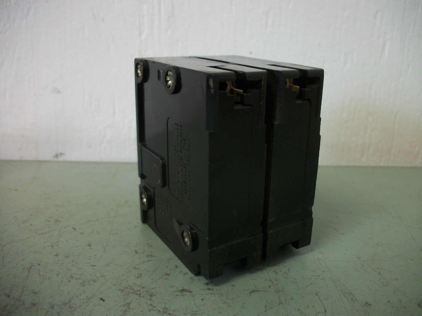 CHALLENGER TYPE C CIRCUIT BREAKER C270 70AMP 240VOLT 2POLE NOB