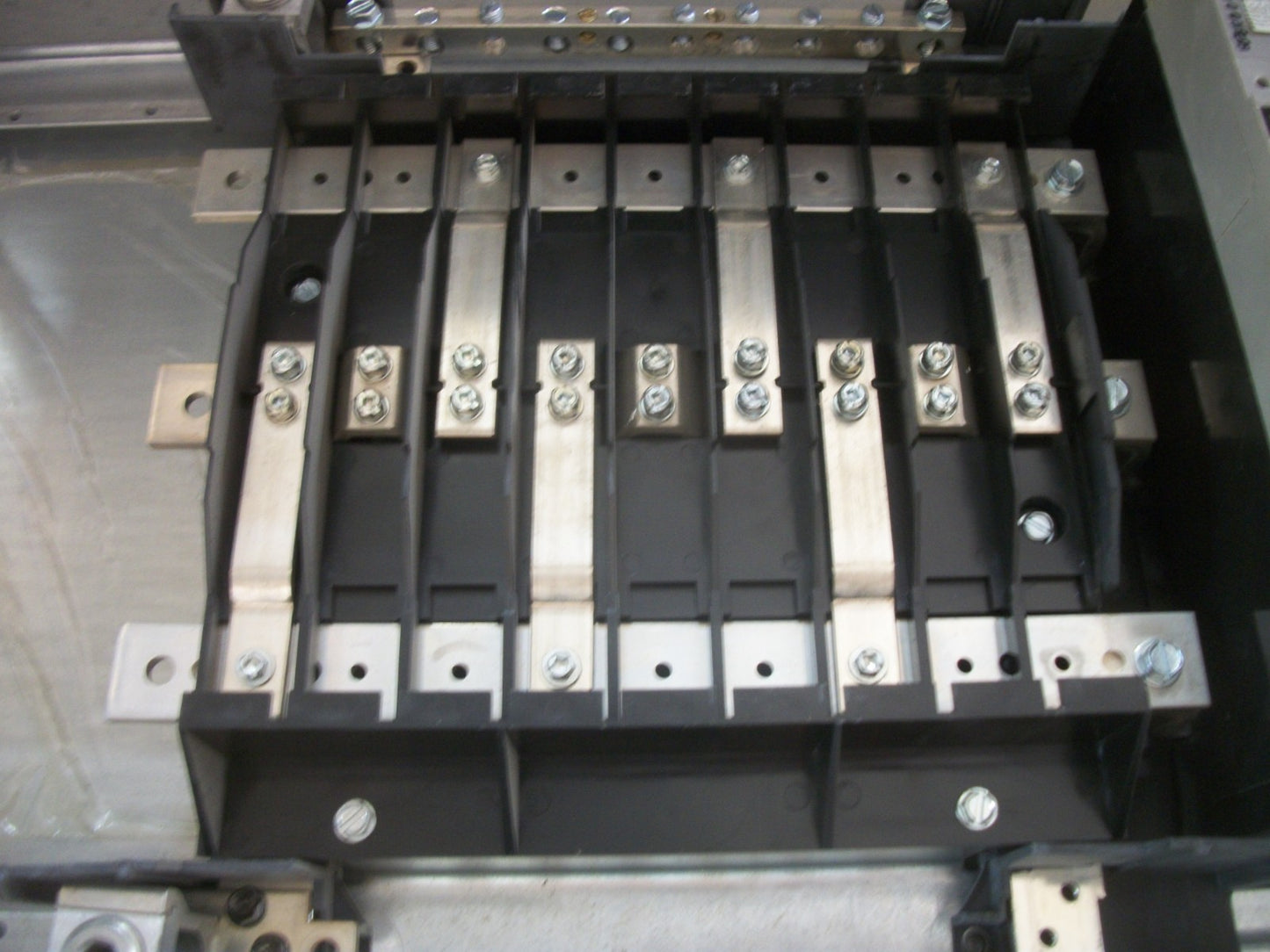 SIEMENS P1 LOAD CENTER PANELBOARD BQD 250AMP 480Y/277VOLT 3PH 4W W/150A MAIN