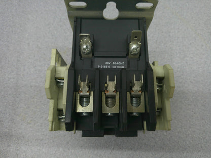 CUTLER-HAMMER CONTACTOR C25DNF340 40AMP 24VCOIL 3PH 600V 20HP