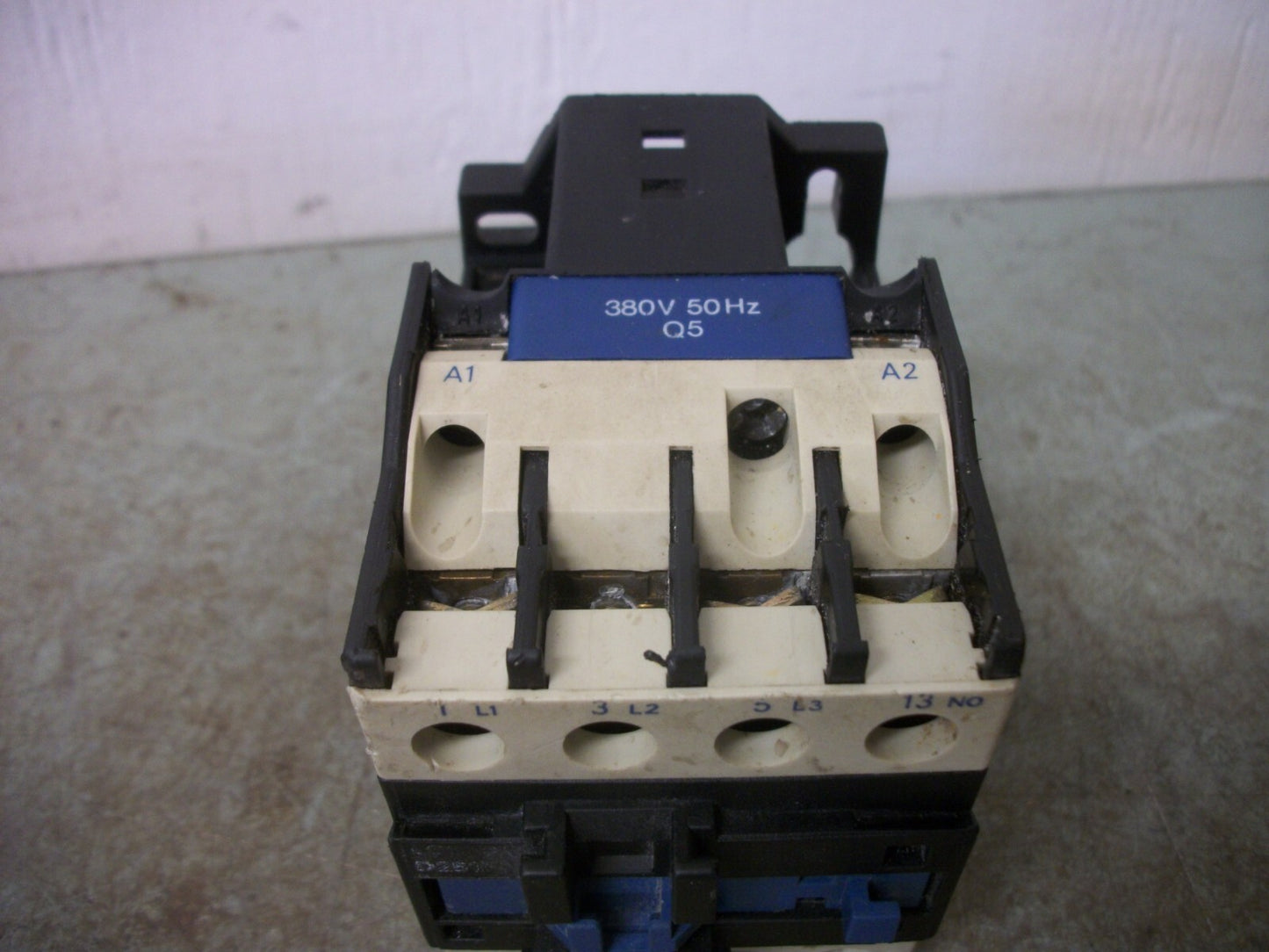 TELEMECANIQUE CONTACTOR LC1D2510Q5 40AMP 380VCOIL 3PH 600V 20HP