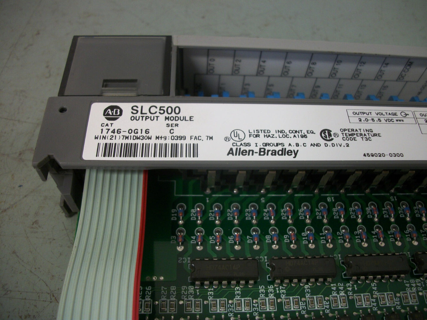 ALLEN-BRADLEY SLC 500 OUTPUT MODULE 1746-OG16