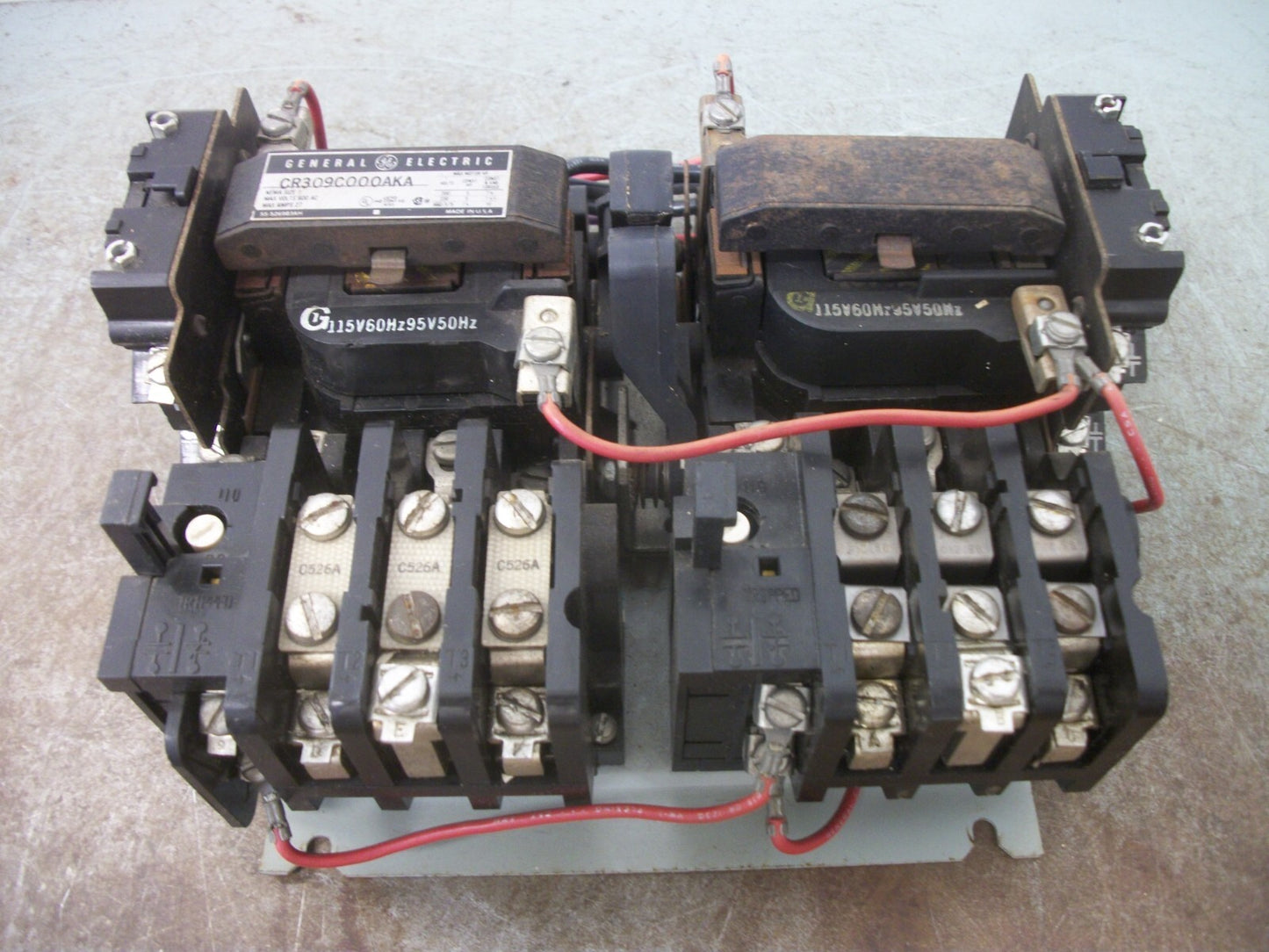 GE SIZE 1 TWO-SPEED MOTOR STARTER CR309C000AKA 27AMP 115VCOIL 3PH 600V 10HP