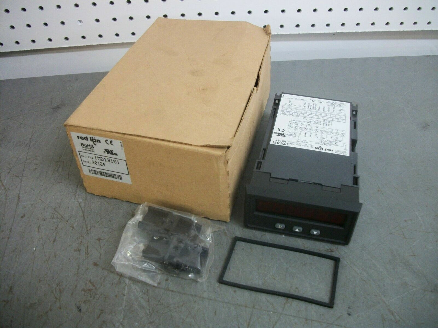 RED LION INTELLIGENT DIGITAL PANEL METER IMD13161 NIB