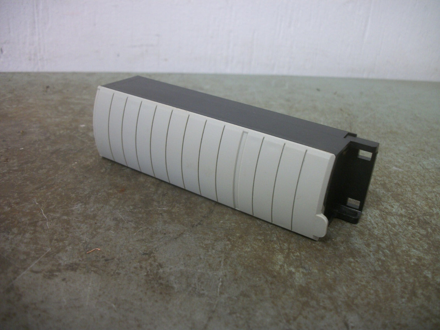 ALLEN-BRADLEY CONTROL LOGIX PLC PLUG & STANDARD COVER TBNH/A