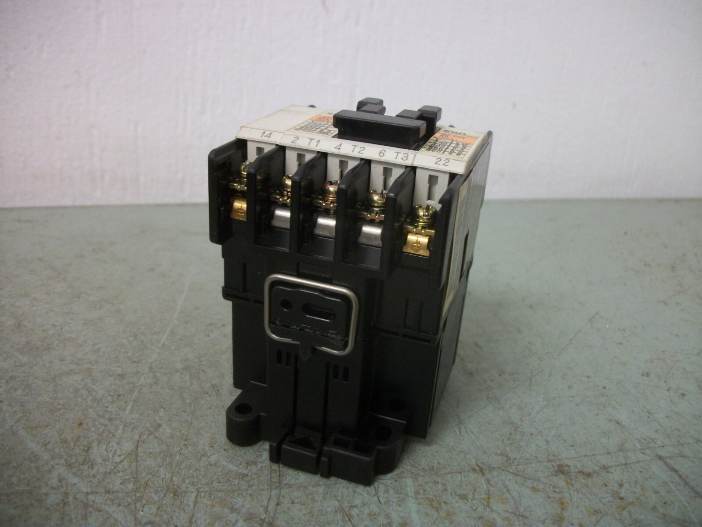 FUJI SC-05 CONTACTOR 4NC0G0 13AMP 110VCOIL 3PH 600V 5HP