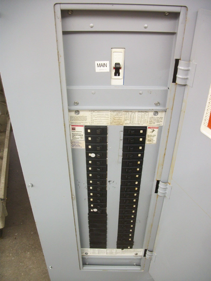 CUTLER-HAMMER PRL1 PANELBOARD YS2048 150AMP 208Y/120VOLT 3PH 150A MAIN