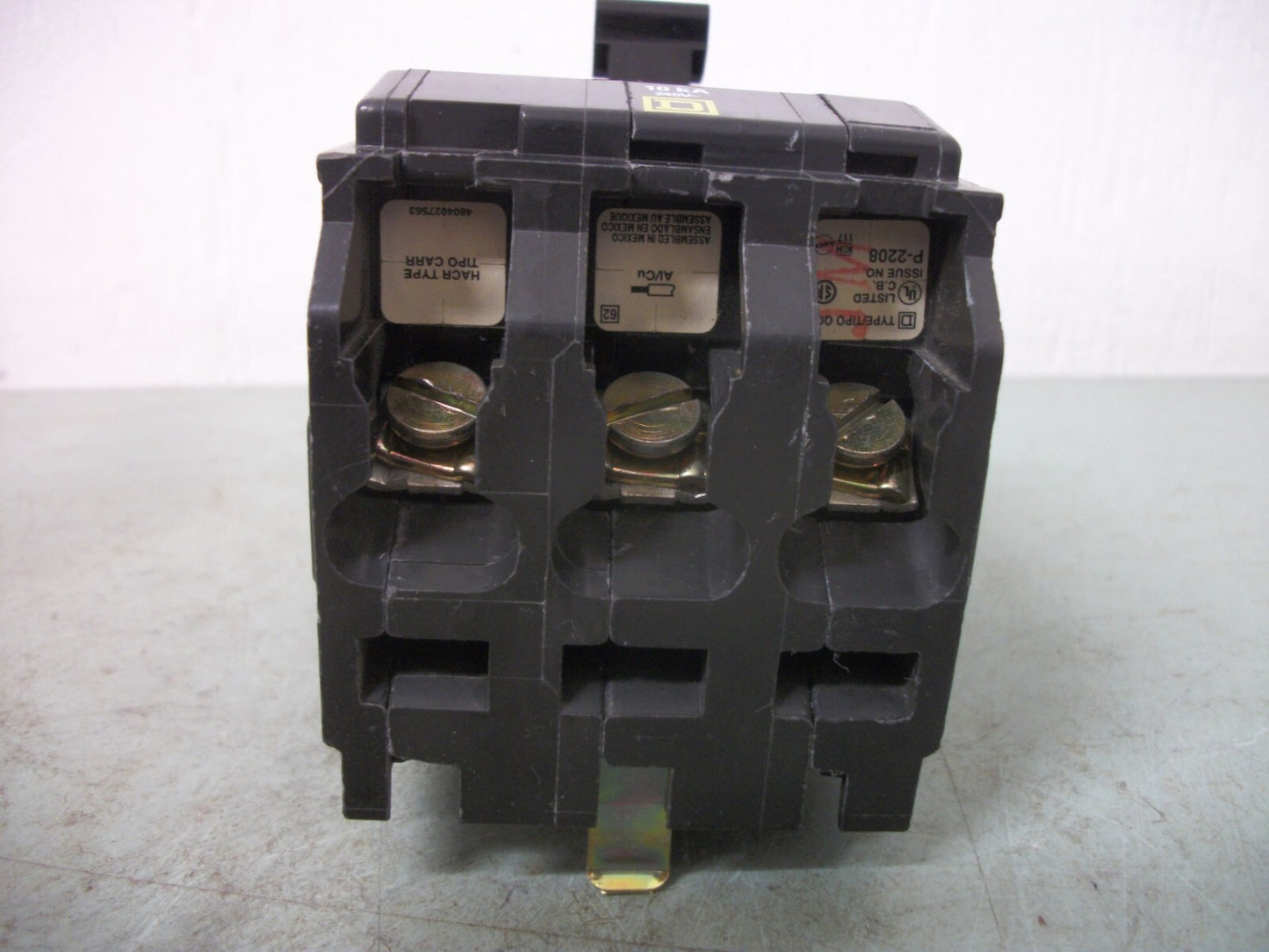 SQUARE D QOB CIRCUIT BREAKER QOB330 30AMP 240VOLT 3POLE NOB