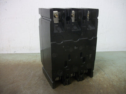 GE TED CIRCUIT BREAKER TED134020 20AMP 480VOLT 3POLE BLACK CHIPPED