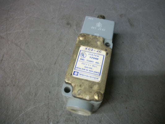 TELEMECANIQUE LIMIT SWITCH XC2-JC NOB