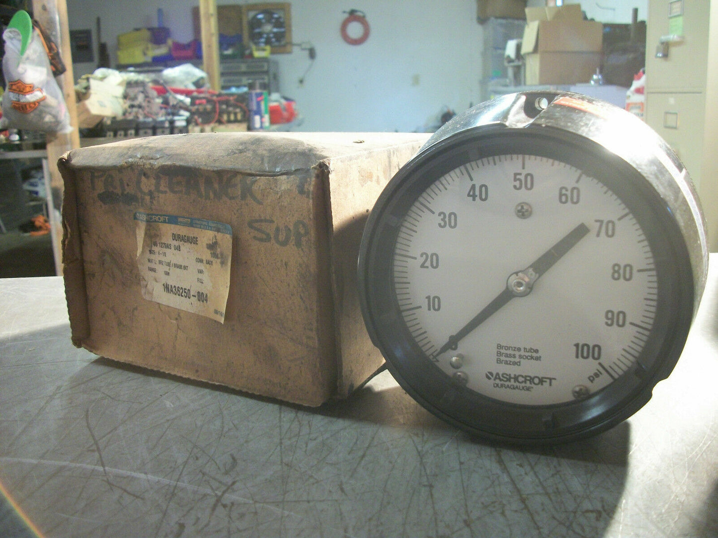 ASHCROFT DURAGAUGE 4-1/2" PRESSURE GAUGE 1NA36250-004 0-100PSI NIB