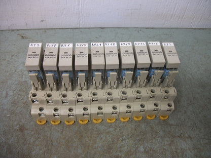 OMRON LOT OF 10 RELAYS W/SOCKET BASES G2R-2-S (S) 24VCOIL 5AMP