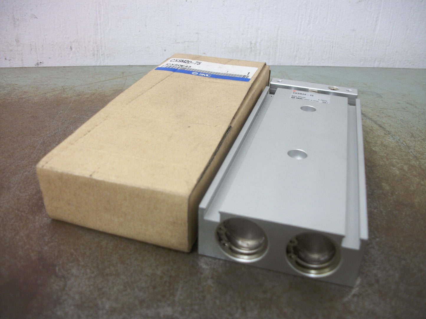 SMC CXS SERIES DUAL ROD GUIDED CYLINDER CXSM20-75 75MM STROKE NIB