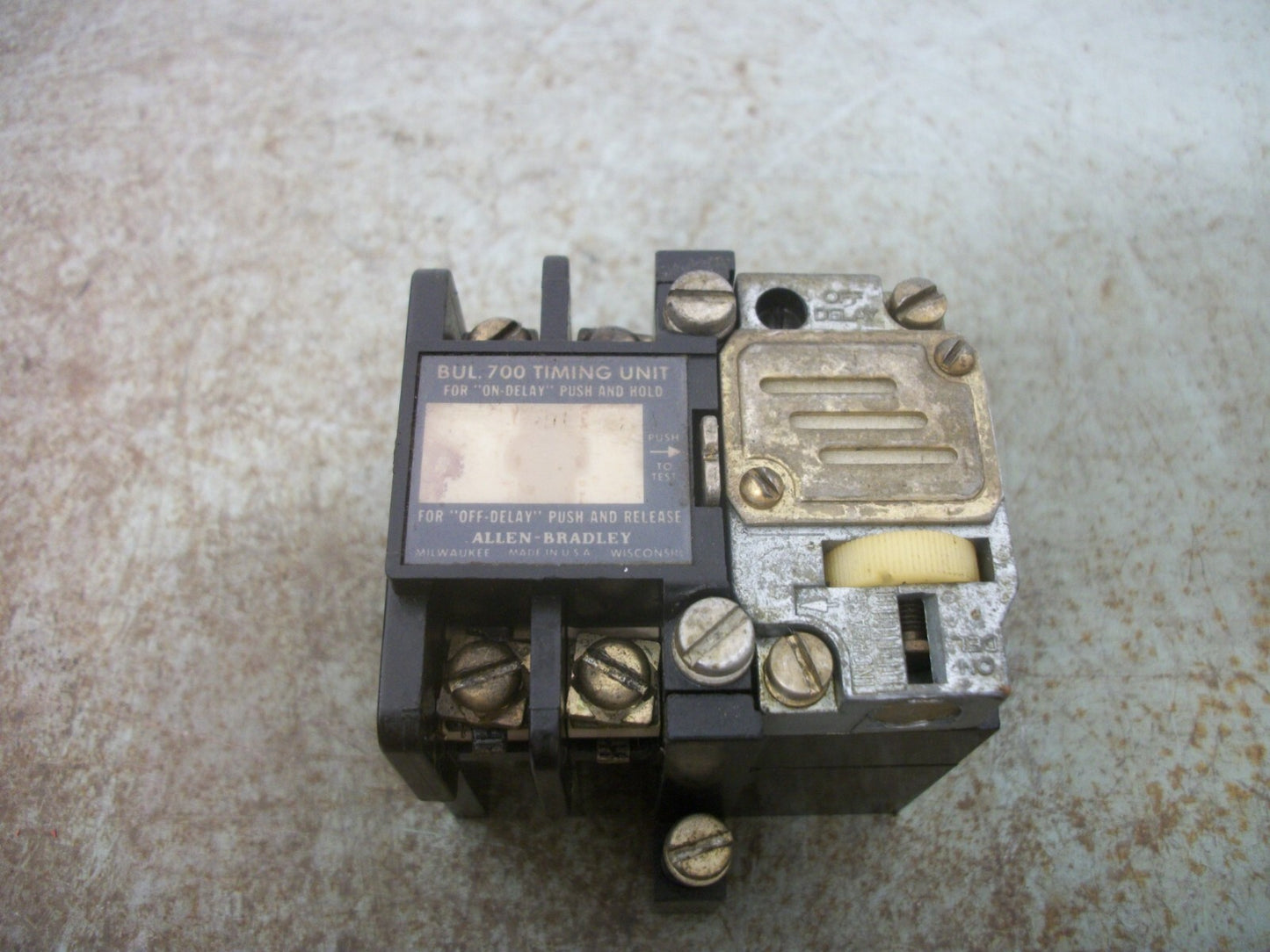ALLEN-BRADLEY AC CONTROL RELAY PNEUMATIC TIMING UNIT 700-NT SERIES C
