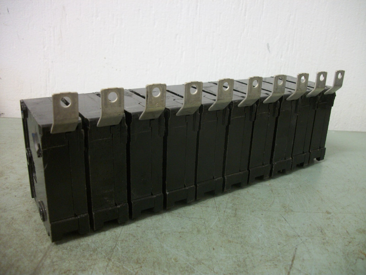 SIEMENS LOT OF 10 BL CIRCUIT BREAKERS B115 15AMP 240VOLT 1POLE