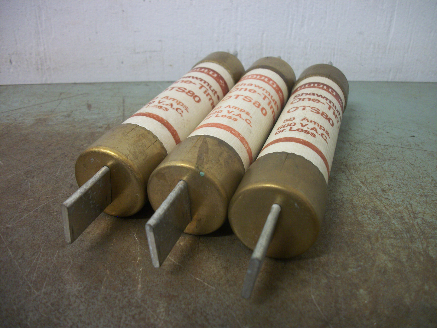 GOULD SHAWMUT LOT OF 3 ONE-TIME FUSES OTS80 80AMP 600VOLT
