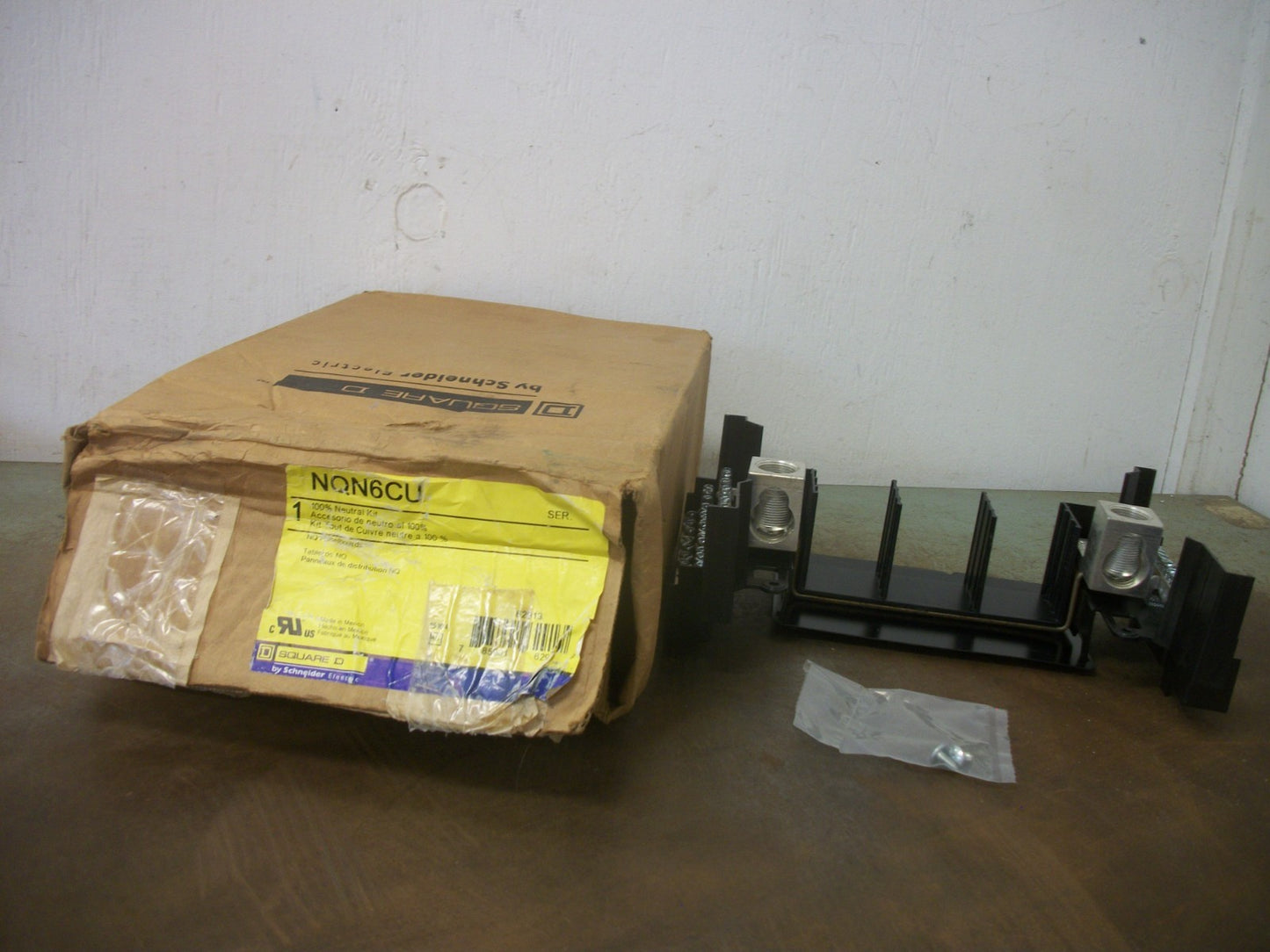 SQUARE D NEUTRAL KIT FOR NQ PANELBOARDS NQN6CU NIB