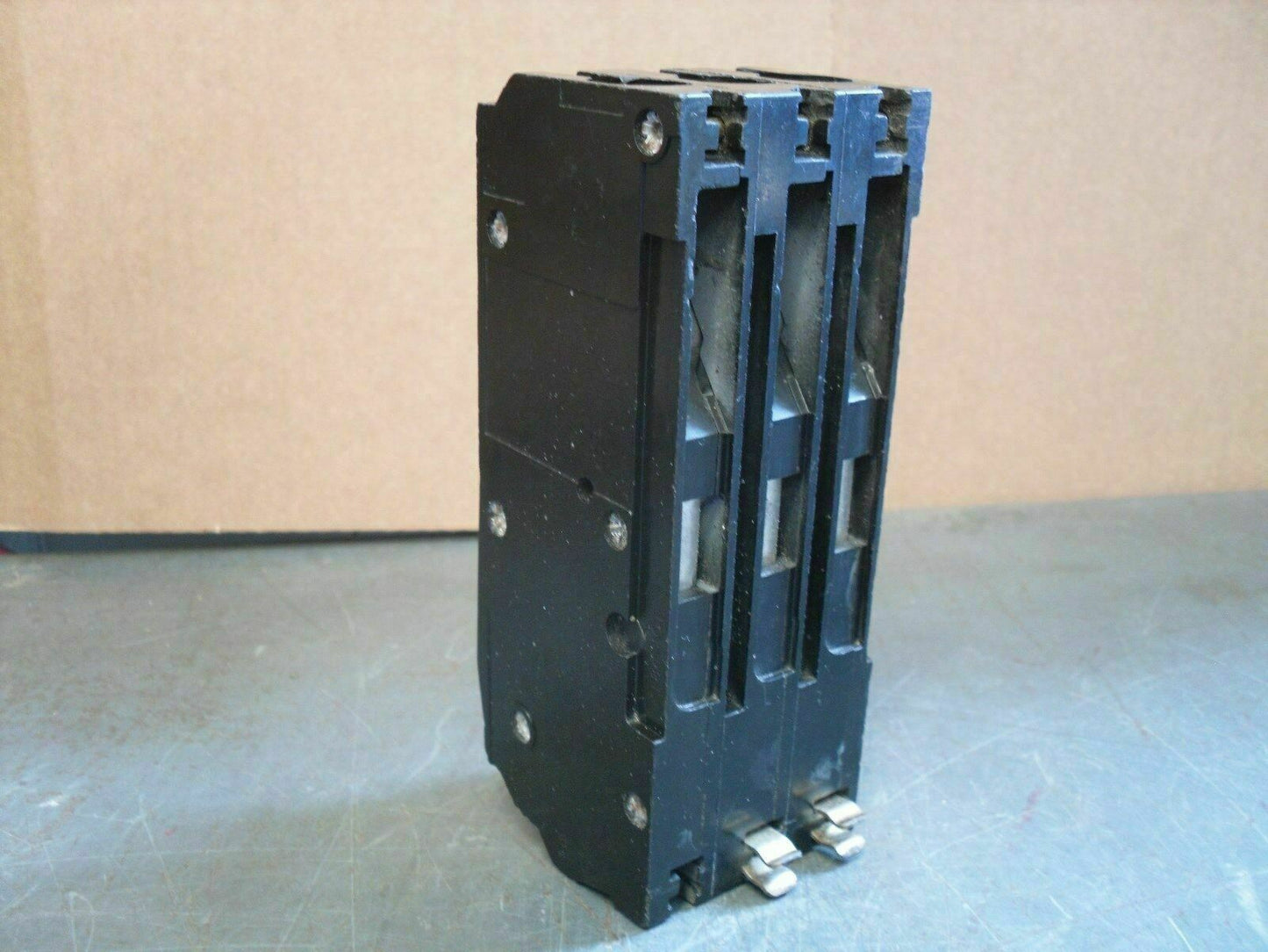 SQUARE D Q1B CIRCUIT BREAKER Q1B3100 100AMP 240VOLT 3POLE