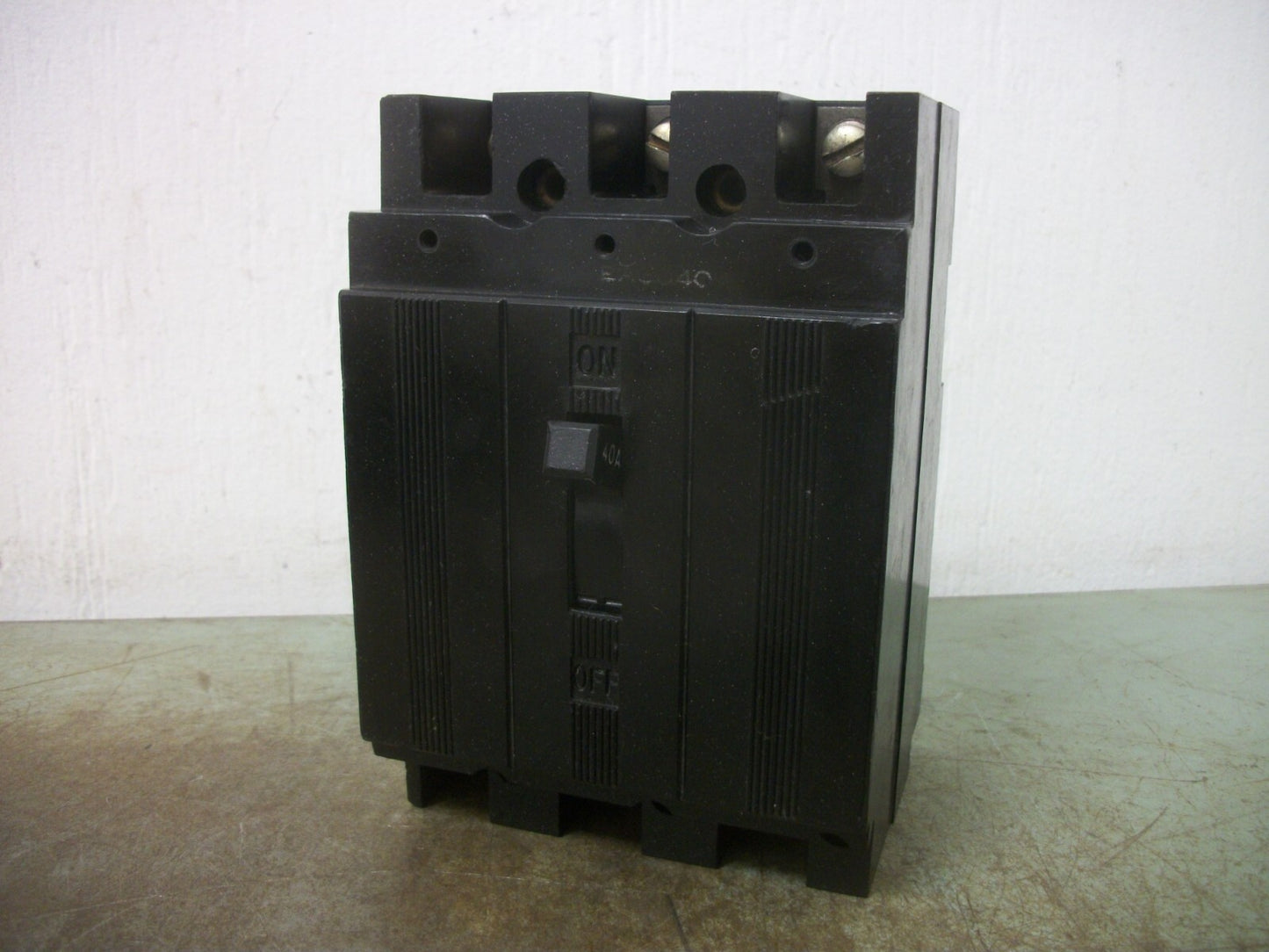 WESTINGHOUSE EA CIRCUIT BREAKER EA3040 40AMP 240VOLT 3POLE