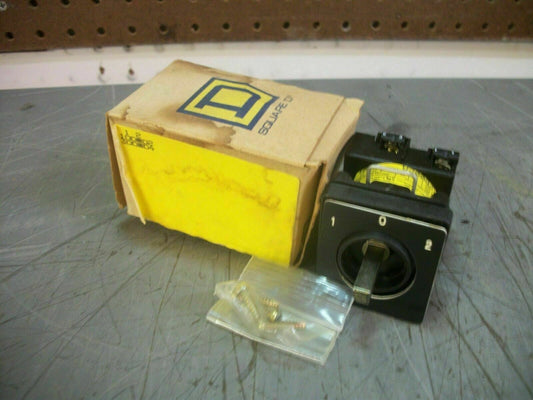 SQUARE D CAM SWITCH 9003K2B002A 12AMP 300VOLT NIB