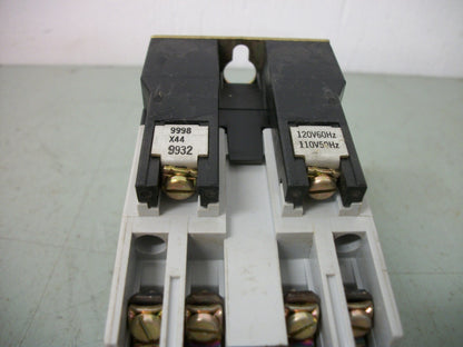 SQUARE D 8501X040 AC CONTROL RELAY 8501XO40 120VCOIL