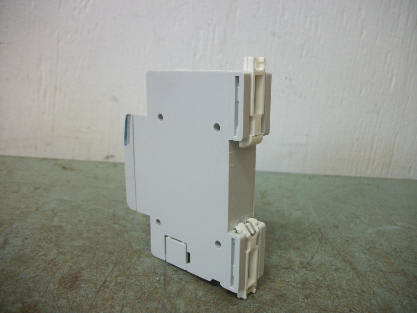 BTICINO LAMP HOLDER MODULE F40R 1,2W 230VOLT