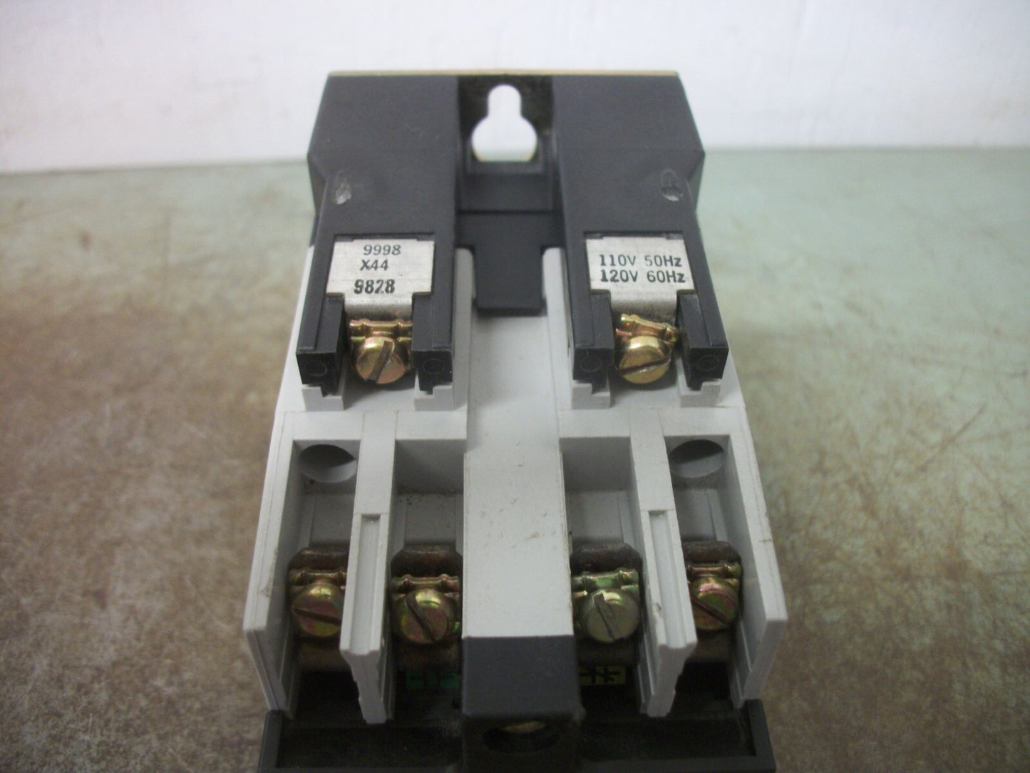 SQUARE D TYPE X CONTROL RELAY 8501XO20 8501X020 120VCOIL