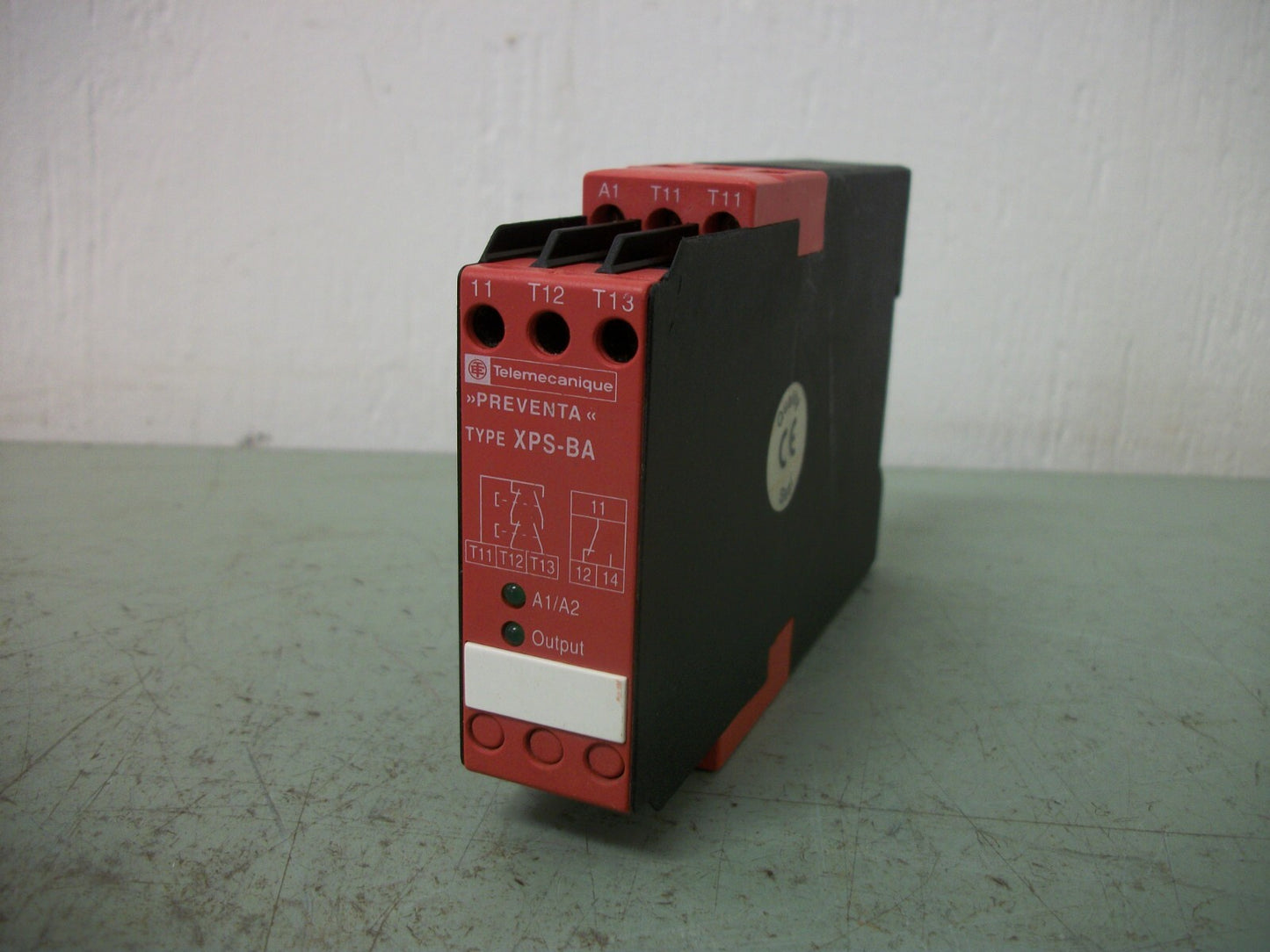 TELEMECANIQUE XPS-BA SAFETY RELAY XPSBA3420 115VOLT