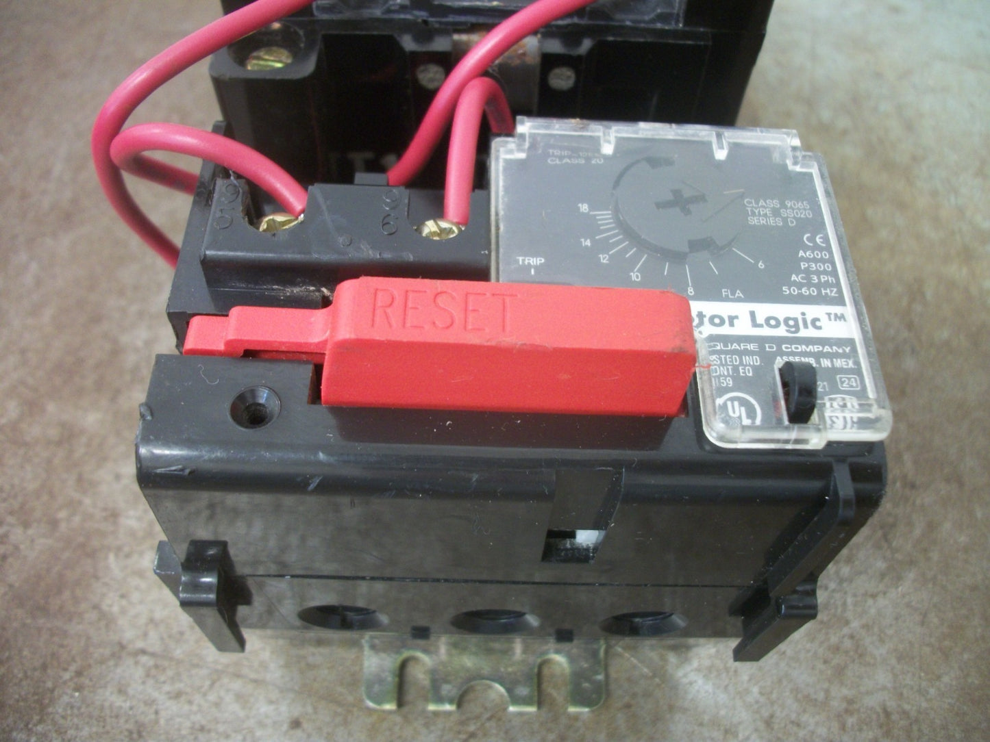 SQUARE D SIZE 0 MOTOR STARTER 8536SBG2H20 480VCOIL 3PH 600V 5HP MOTOR LOGIC