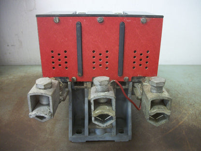 WESTINGHOUSE GCA 530 SIZE 5 CONTACTOR 2045A40G01 300AMP