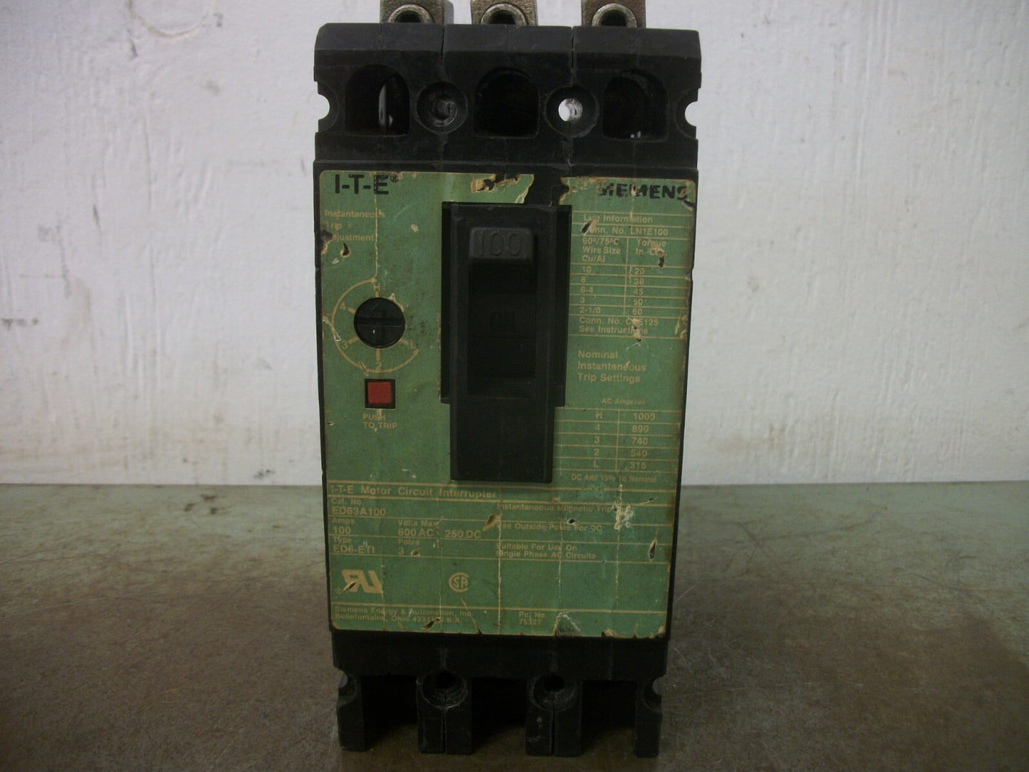 SIEMENS ED6-ETI MOTOR CIRCUIT BREAKER ED63A100 100AMP 600VOLT 3POLE
