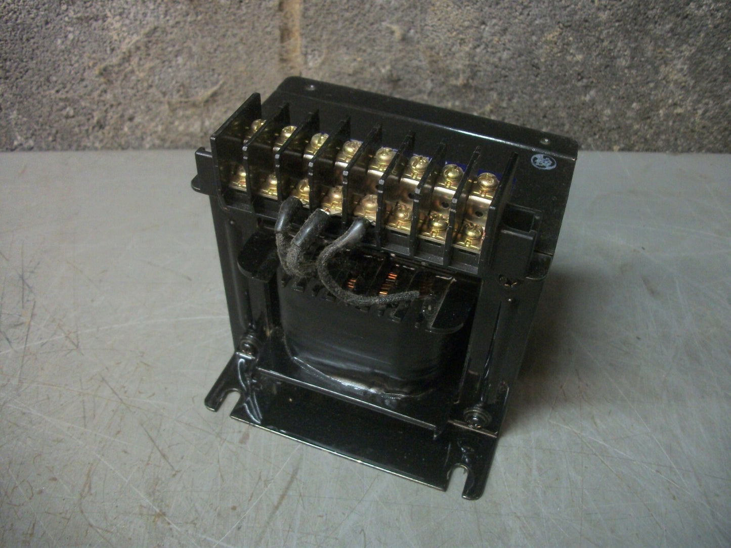 NUNOME 1KVA 1PH TRANSFORMER NESE1000AX HV 480 LV 220