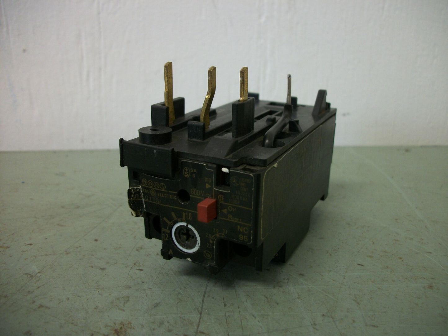 GE THERMAL OVERLOAD RELAY CR4G1TG 1.2-1.8AMP