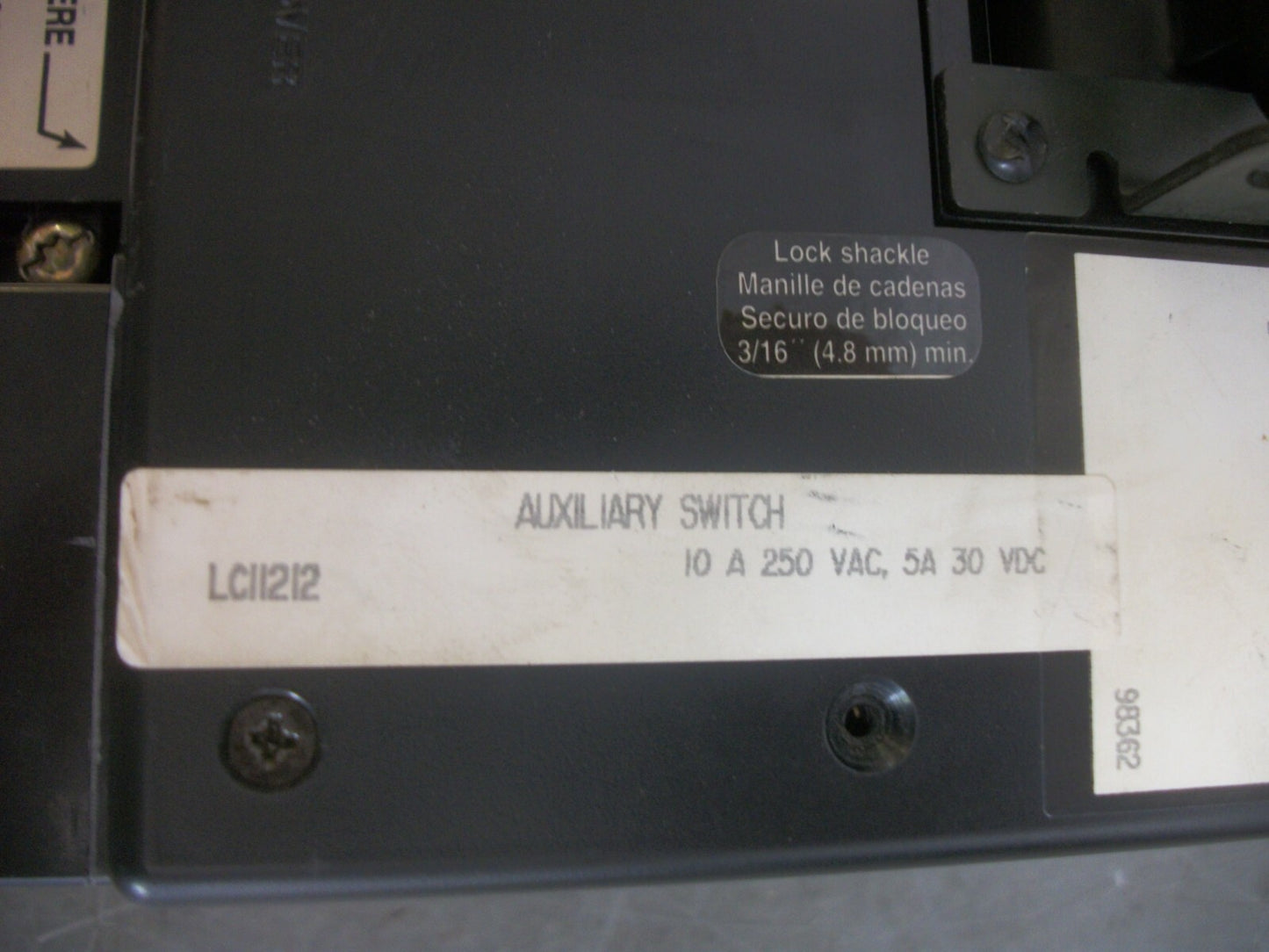 SQUARE D ELECTRONIC TRIP CIRCUIT BREAKER LE36450LS 600AMP 600VOLT 3POLE W/UV&AUX