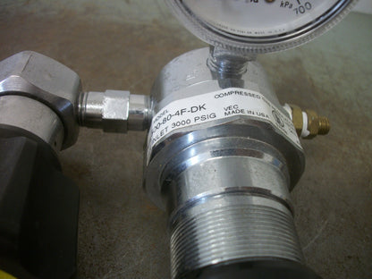 NATIONAL SPECIALTY GASES PNEUMATIC PRESSURE REGULATOR HPL500-80-4F-DK 3000PSIG