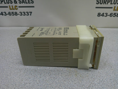 OMRON TEMPERATURE CONTROLLER E5CS-R1KJX-F