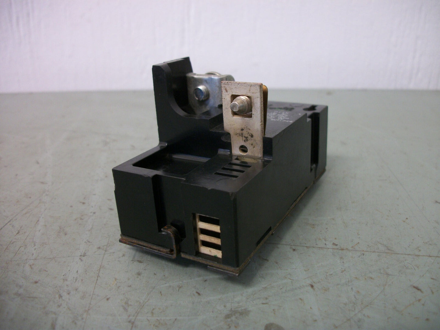 BULLDOG PUSHMATIC CIRCUIT BREAKER P115 15AMP 240VOLT 1POLE