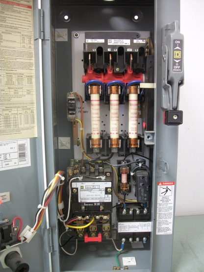 SQUARE D STARTER COMBO SIZE 0 TYPE 1 8536SBO2S 120VCOIL 30AMP FUSIBLE