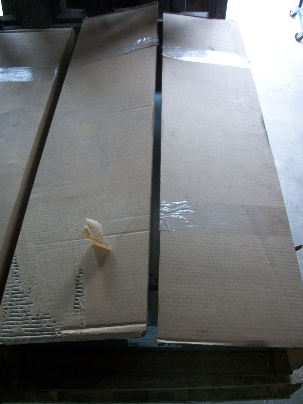 CUTLER-HAMMER PRL1A PANELBOARD 42H X 20W ENCLOSURE ONLY EZB2042R NIB