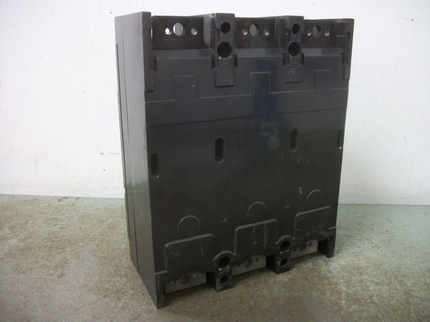 GE TJK CIRCUIT BREAKER TJK636F000 600AMP 600VOLT 3POLE W/600A TRIP