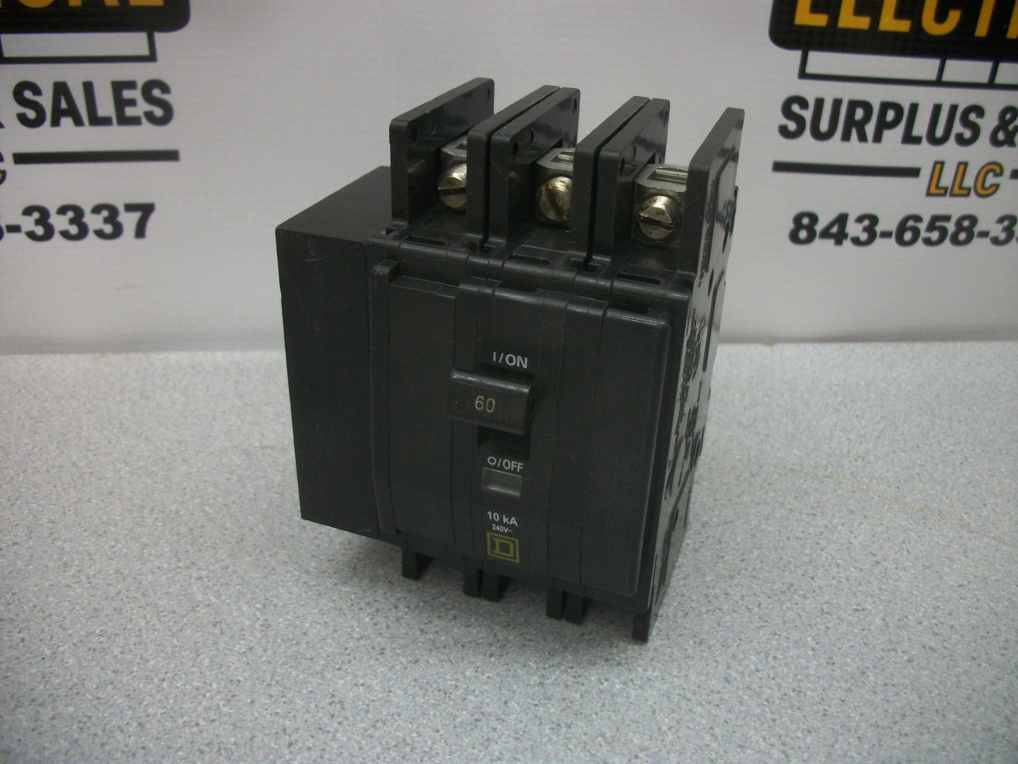 SQUARE D QOU CIRCUIT BREAKER QOU3601021 60AMP 240VOLT 3POLE W/SHUNT