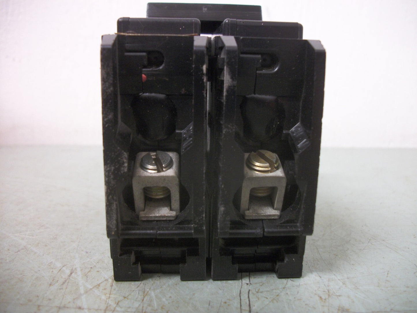 GTE SYLVANIA TYPE C CIRCUIT BREAKER C230 30AMP 240VOLT 2POLE NOB