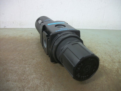 WILKERSON PNEUMATIC FILTER REGULATOR B18-03-FK00 0-125PSIG